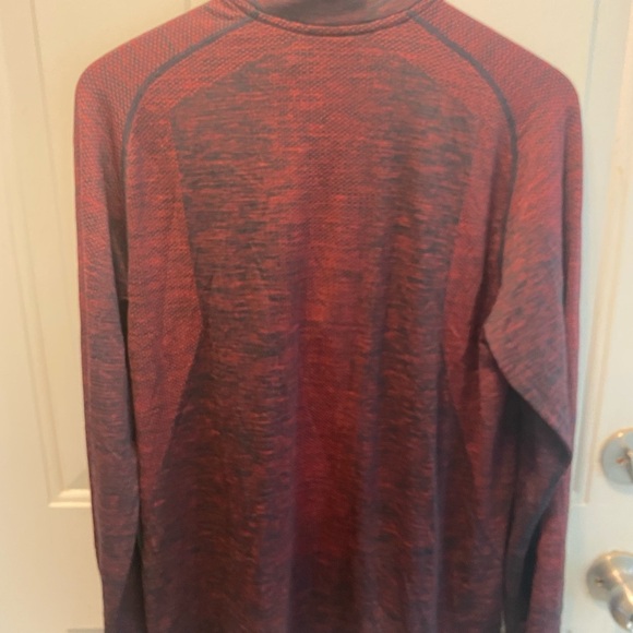 Lululemon Metal Vent tech 1/2 zip - Picture 12 of 12